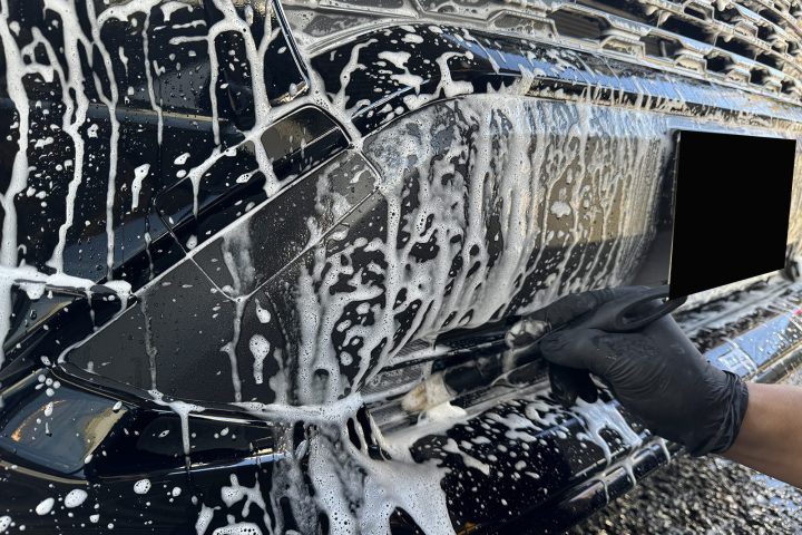 令和6年式RAV4の洗車