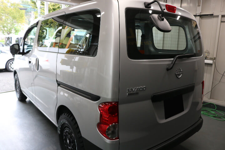 令和4年のNV200の車コーティング施工後左後ろ