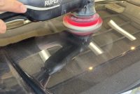 令和7年のヴォクシーの車コーティングの磨き