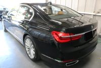 平成29年のBMW7シリーズの車コーティング施工後左後ろ