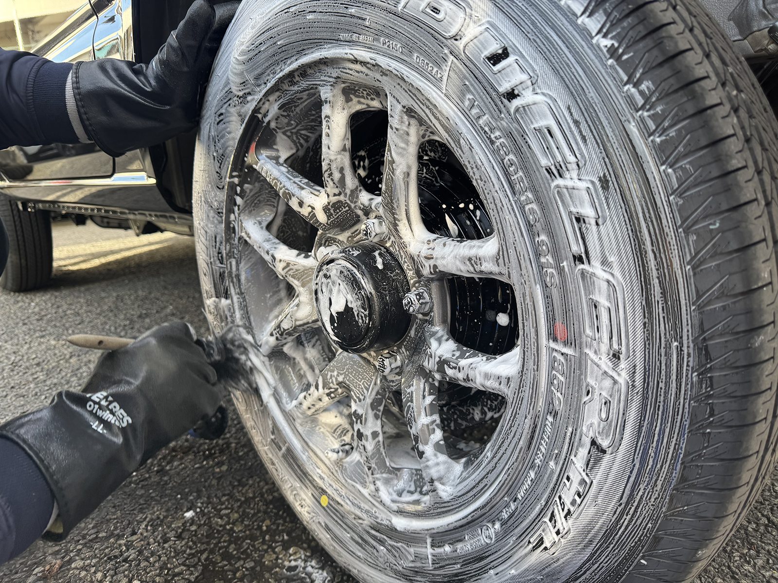 ジムニーの車コーティング施工前の洗車