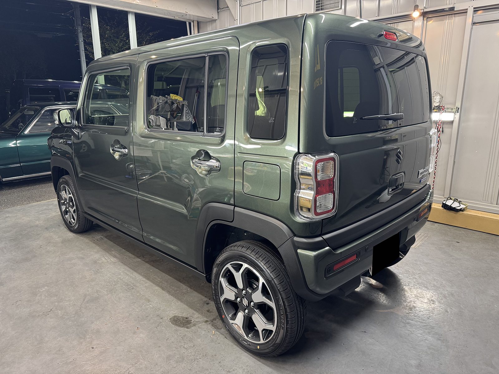 令和7年式ハスラーの車コーティング施工後左後ろ