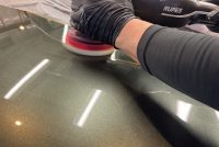 令和7年式ハスラーの車コーティングの磨き