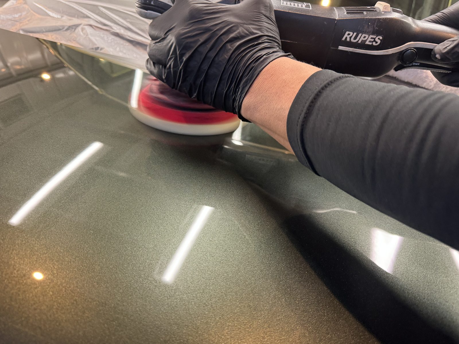 令和7年式ハスラーの車コーティングの磨き