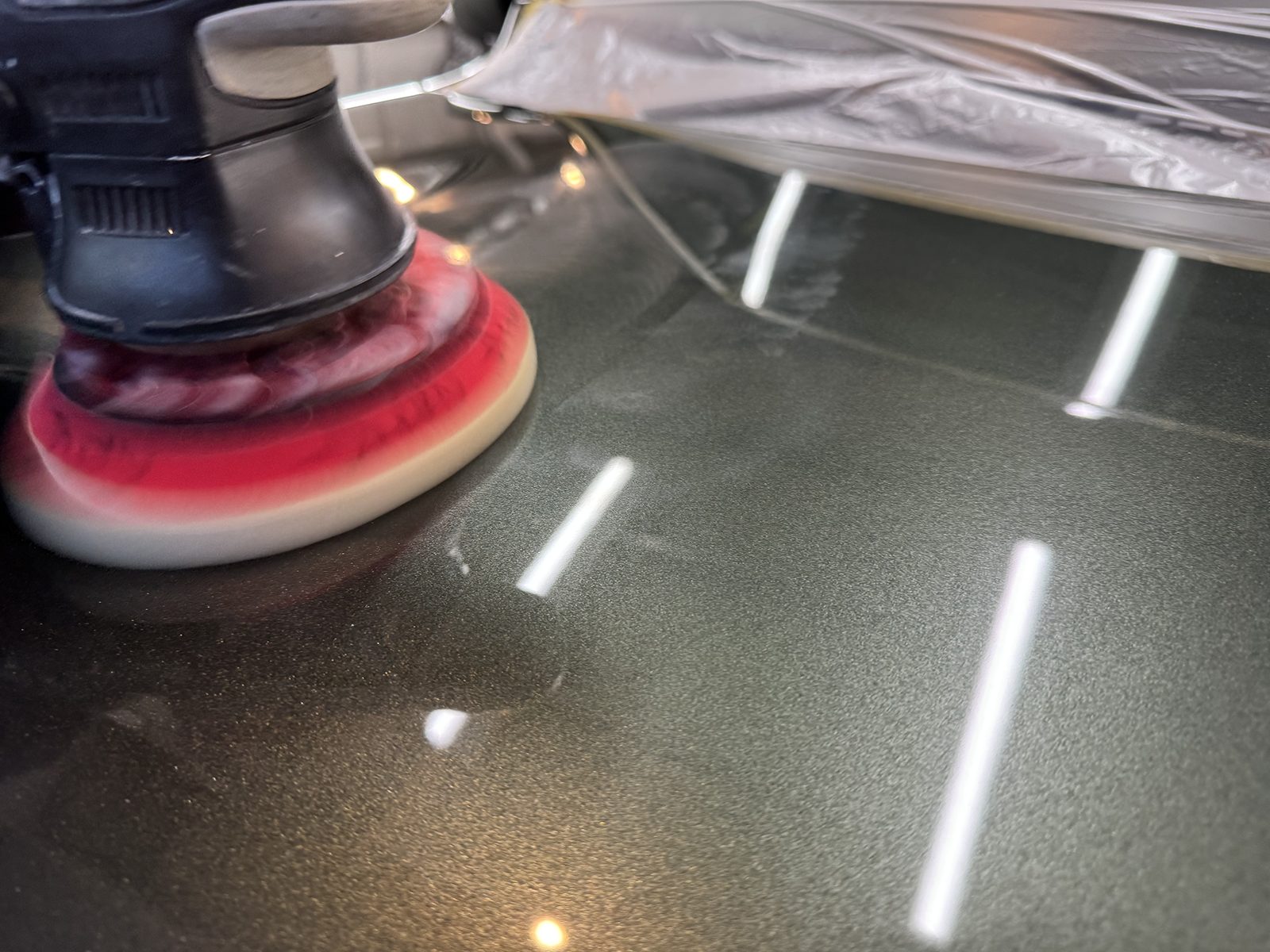 令和7年式ハスラーの車コーティングの磨き