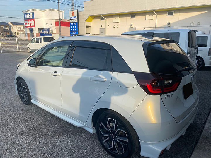 フィットのカーフィルム・ゴーストフィルム施工なら専門店へお任せ！