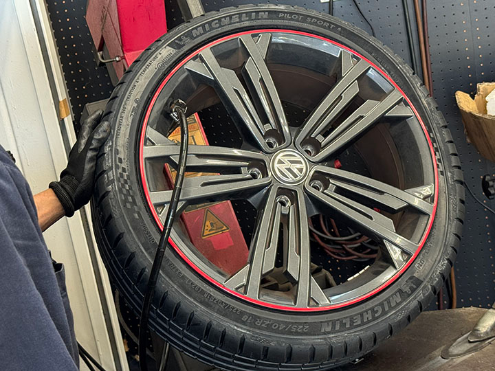 ゴルフタイヤエアー注入