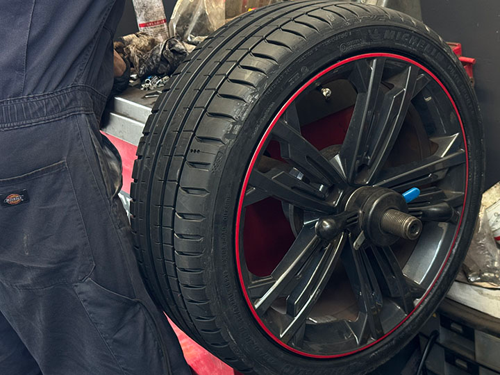 ゴルフタイヤバランス取り