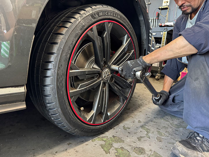 ゴルフタイヤナット締め