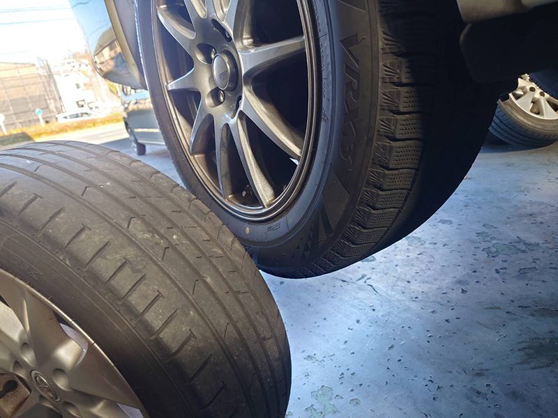 平成21年式のアルファードのタイヤ履き替え