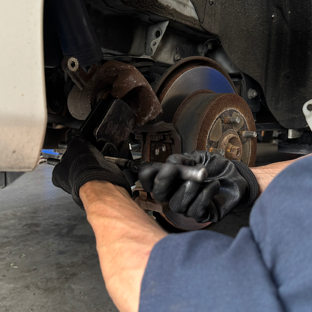 車のブレーキ修理