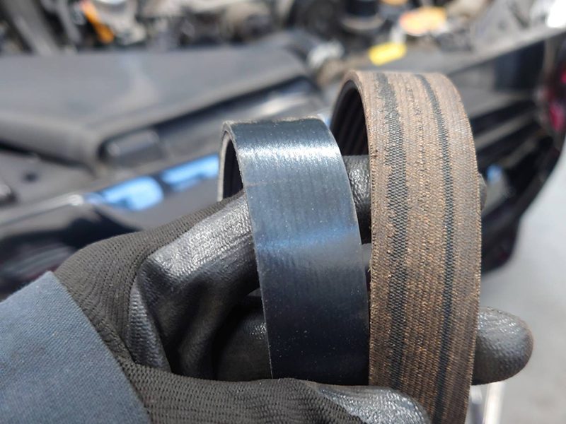 平成27年式レヴォーグのベルトの新旧比較