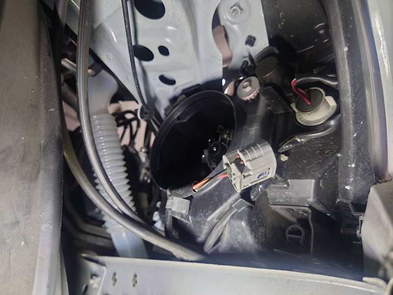 平成25年アテンザのヘッドバルブ交換