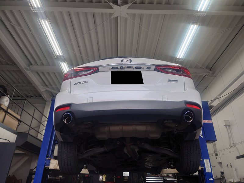 平成25年アテンザのリフトアップ