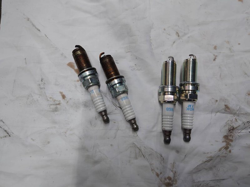 平成19年レガシィのプラグ新旧部品