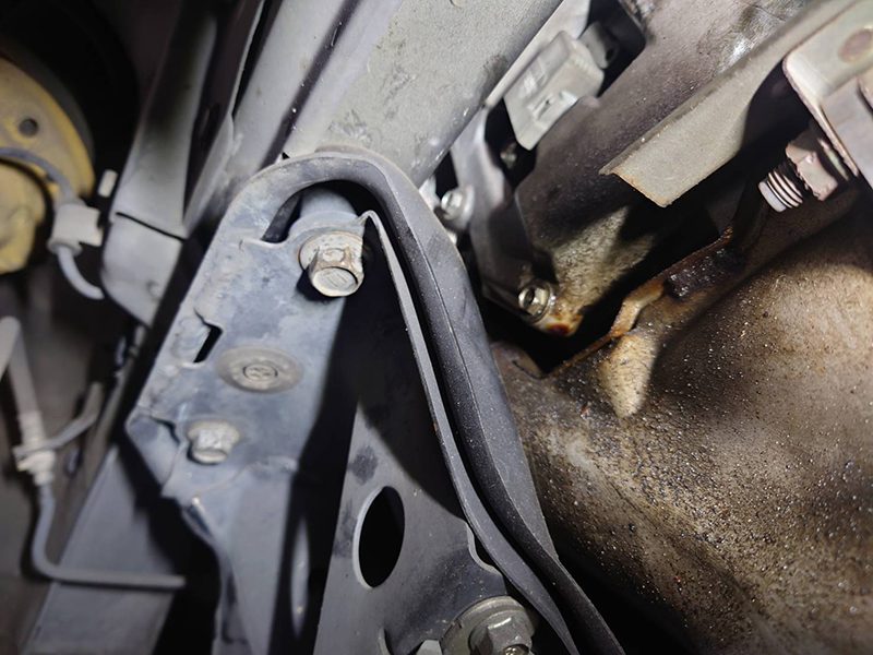 平成19年レガシィのオイル漏れ